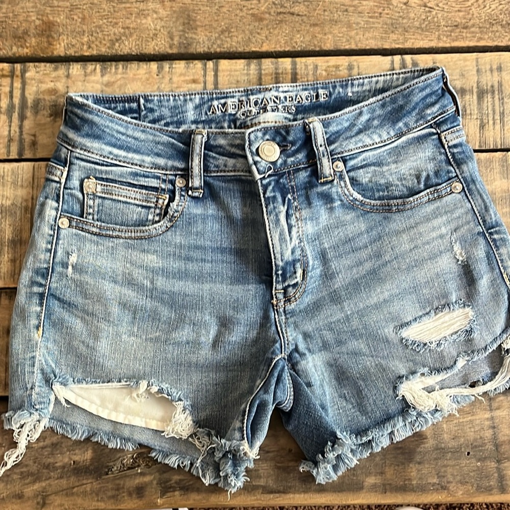 American Eagle Outfitters Jean Shorts Size 6